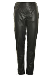 Young Ladies Skinny Leather Trousers With Two Pocket Bags Anti Wrinkle